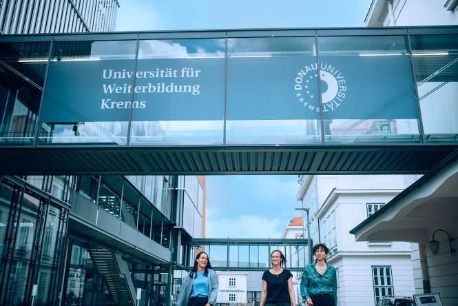 Students at the Campus Krems