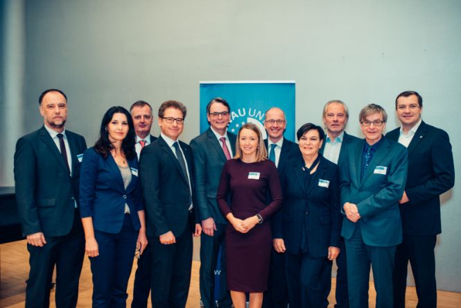 Gruppenfoto Versicherungsforum