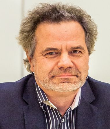 Prof. Oliver Grau