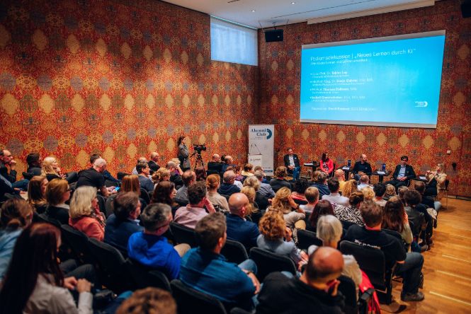 Podiumsdiskussion im Auditorium