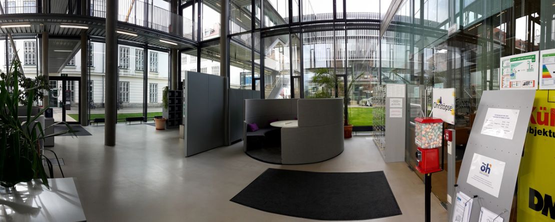 UWK_Foyer Library