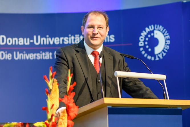 Univ.-Prof. Dr. Christian Hanus
