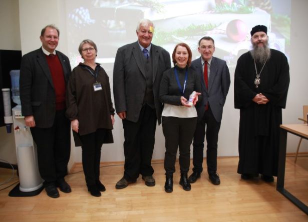 Gruppenbild der Vortragenden und der Organisatorin