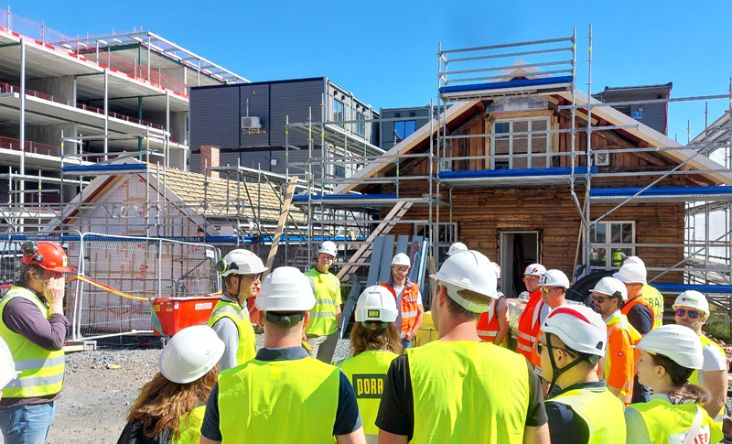 Besichtigung einer Baustelle