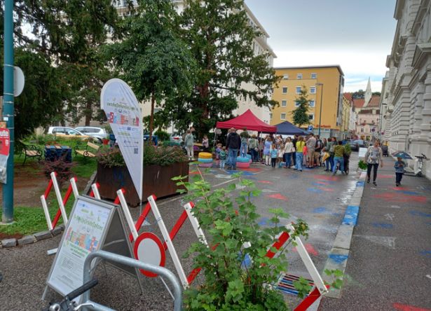 Absperrung vor Hafnerplatz
