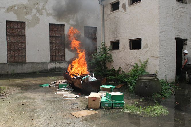 Brandsimulation im Archiv und Evakuierung