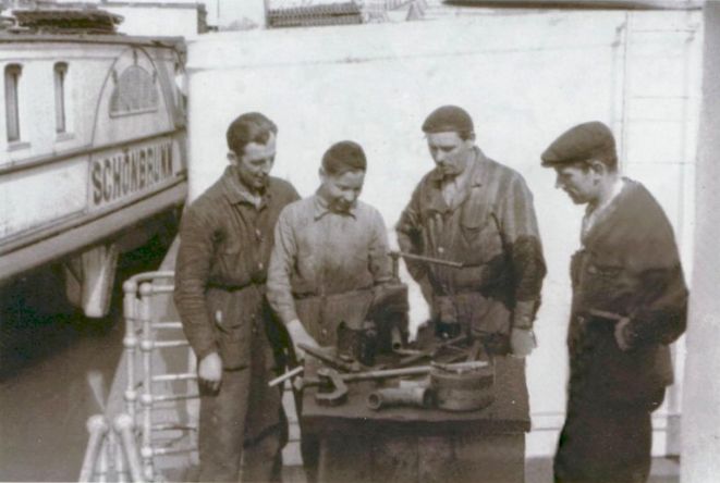 Einblick in die Lehrwerkstätte der Schiffswerft Korneuburg, 1938-39