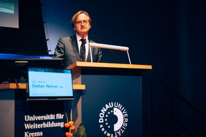 Begrüßung Univ.-Prof. Dr. Stefan Nehrer, MSc