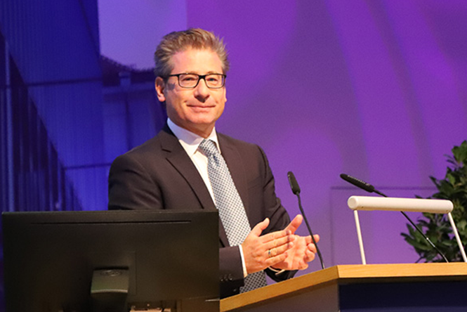 Univ.-Prof. DDr. Thomas Ratka, LL.M.