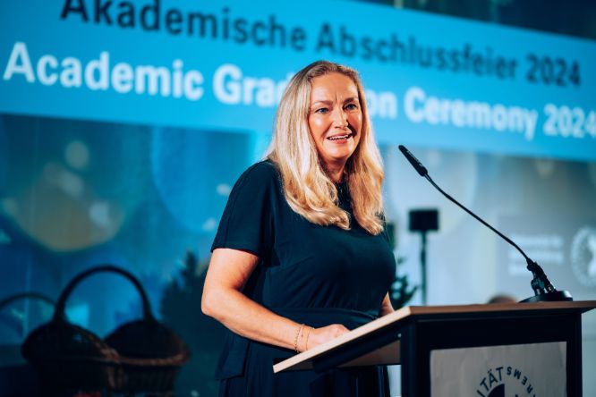 Graduierung DBS 2024_Absolventin