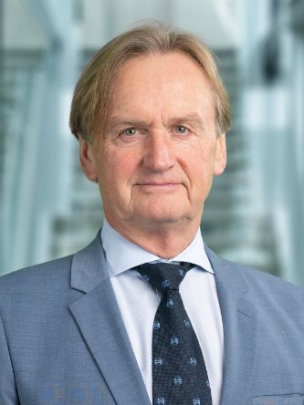 Univ.-Prof. Dr. Stefan Nehrer, Dean of Faculty of Health and Medicine 
