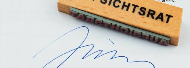 Ein Stempel mit dem Wort Aufsichtsrat