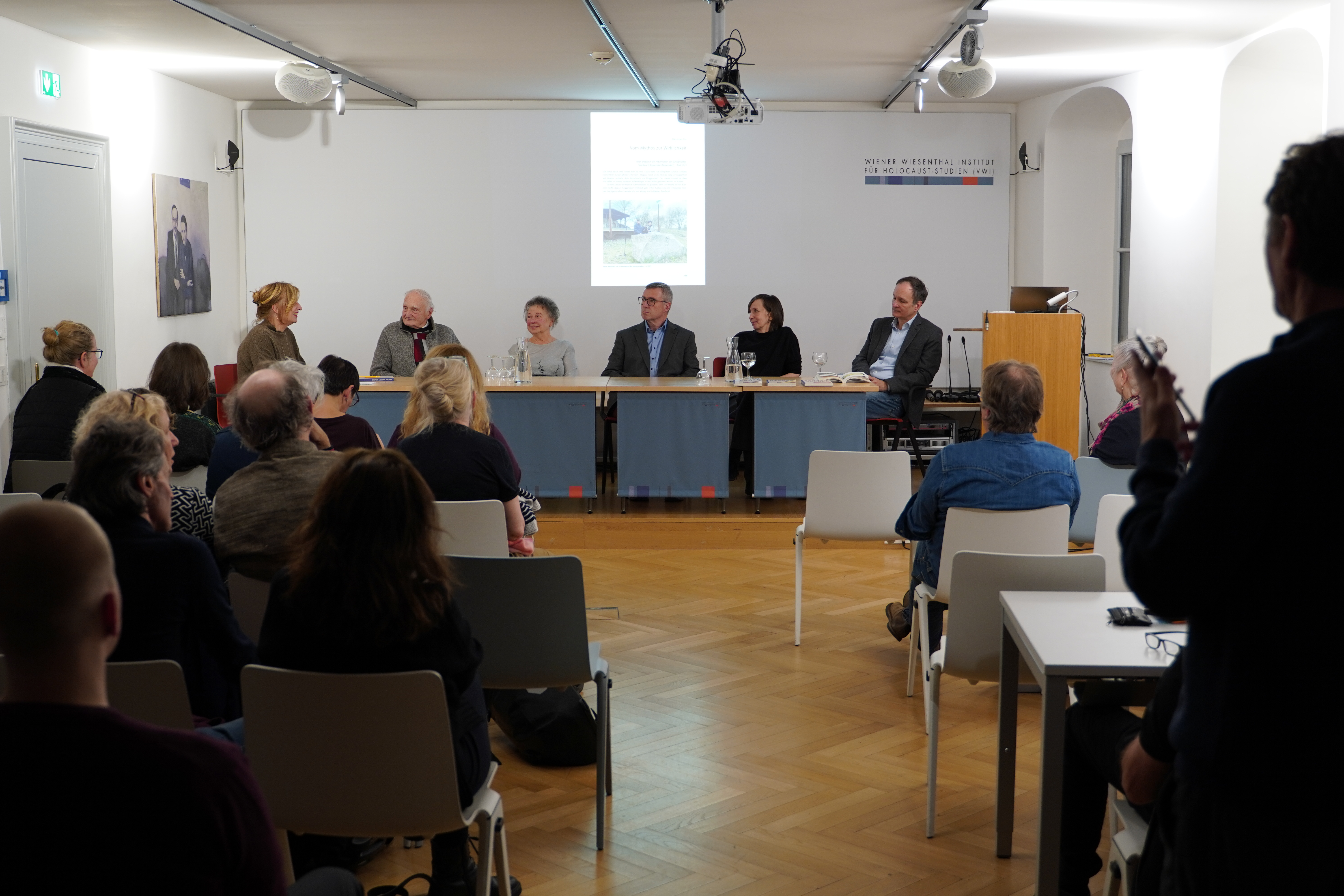 Buchpräsentation „Spuren lesbar machen“ 