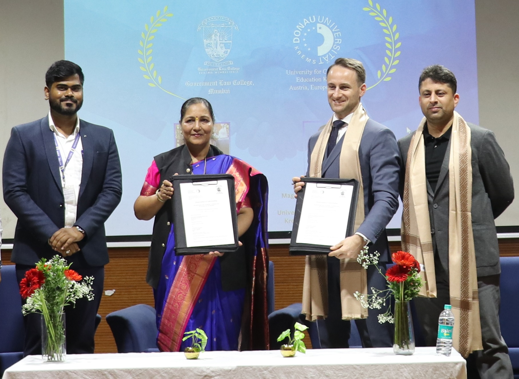 Nach der Unterzeichnung des Memorandums