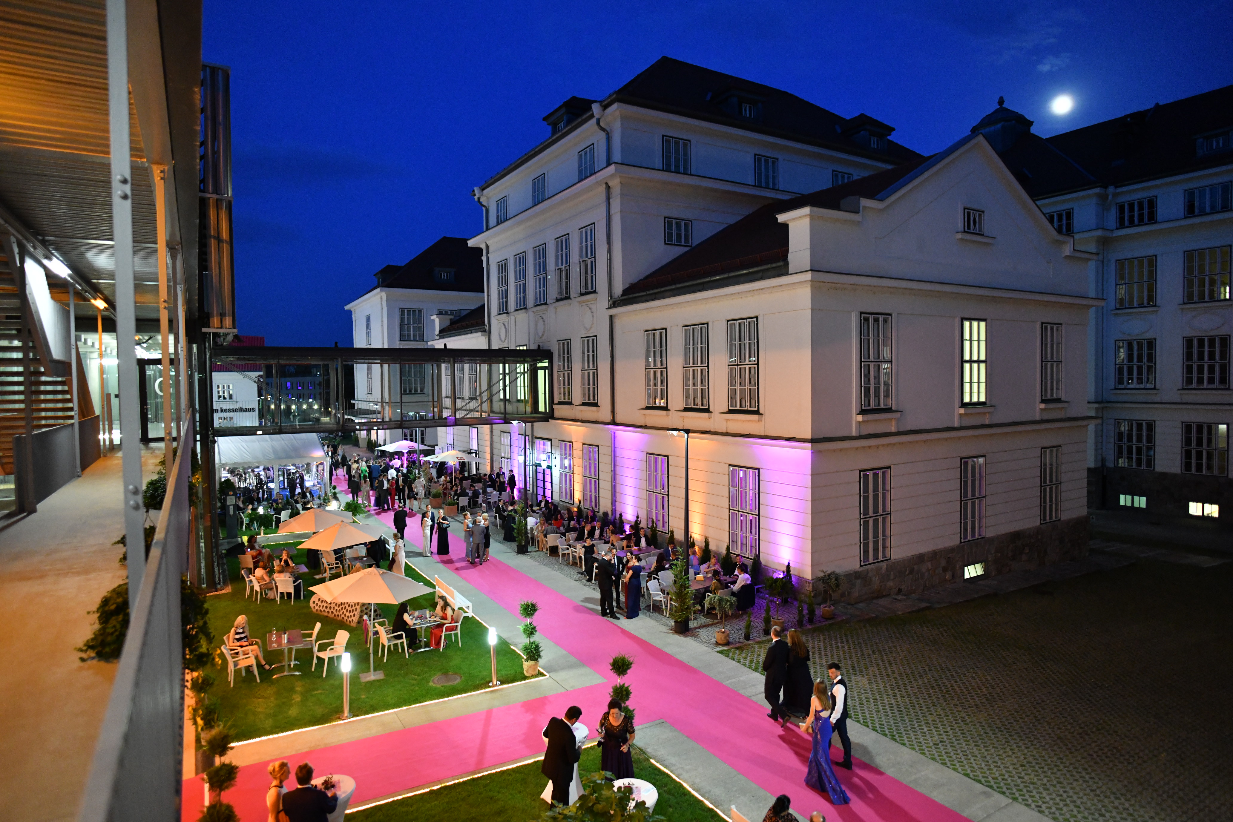 Flanierzone 5. Campus-Ball Krems