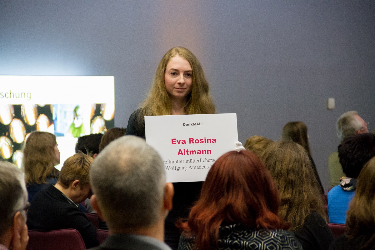 "DenkMal! DenkWürdig?! - Denkwürdige Kremserinnen - eine Sichtbarmachung"