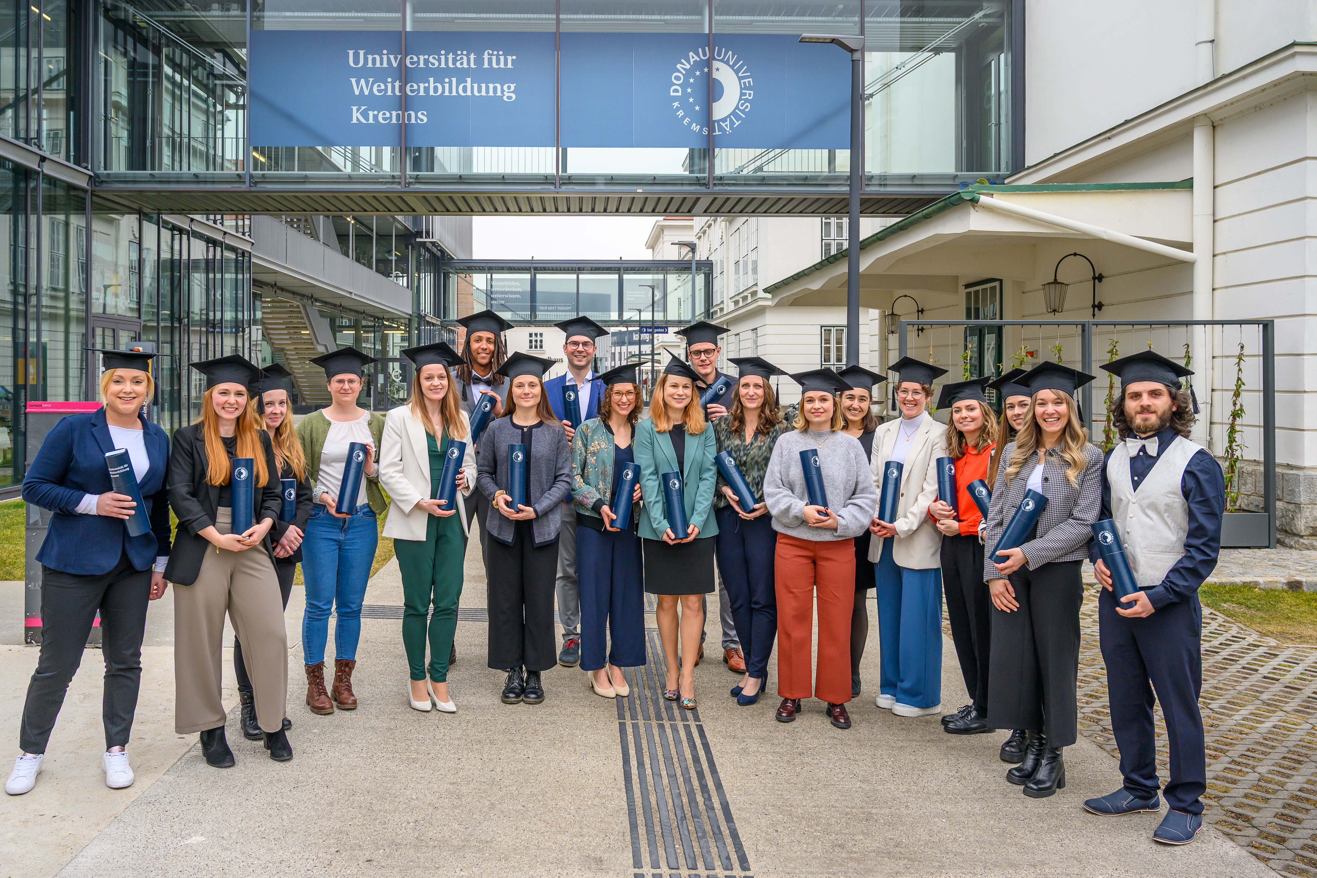 Absolvent_innen 2024