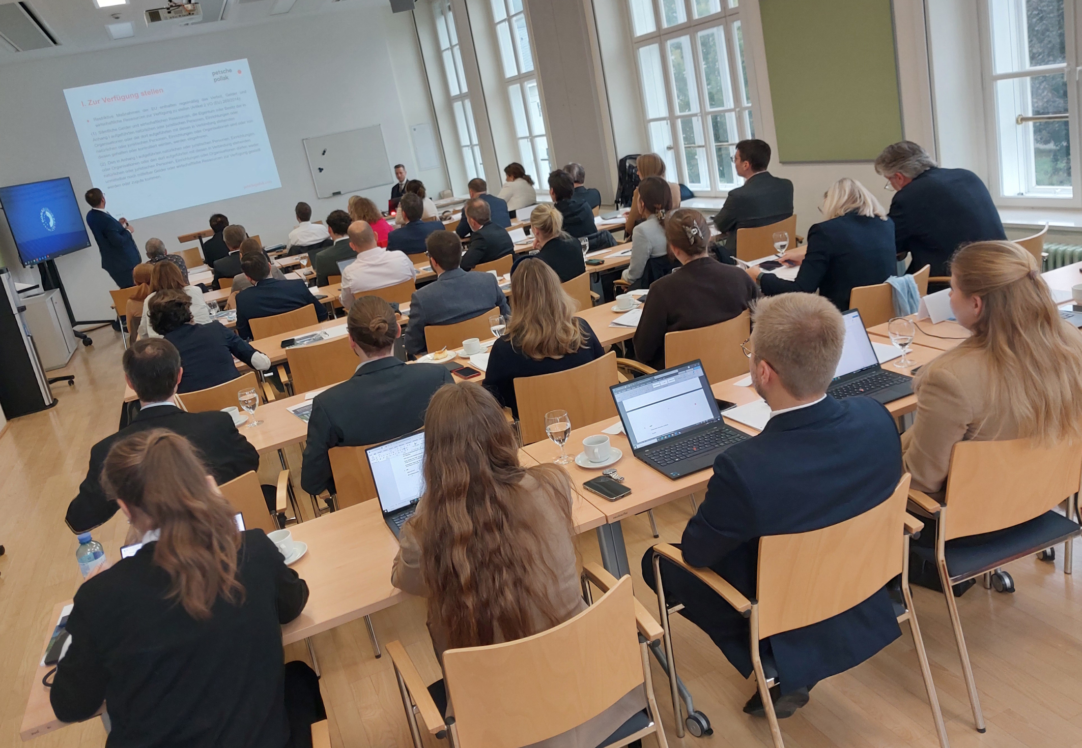 Teilnehmer_innen Konferenz Sanktionsrecht