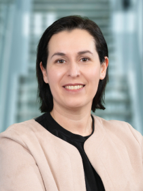 Dejana Petrovic-Luef