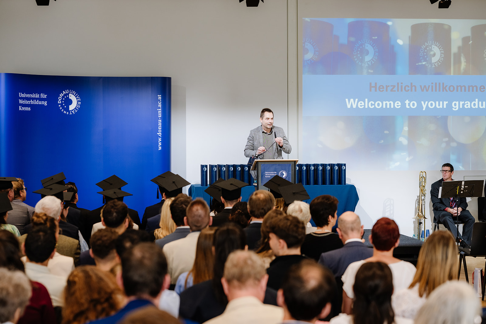 Graduierungsfeier Nikolai