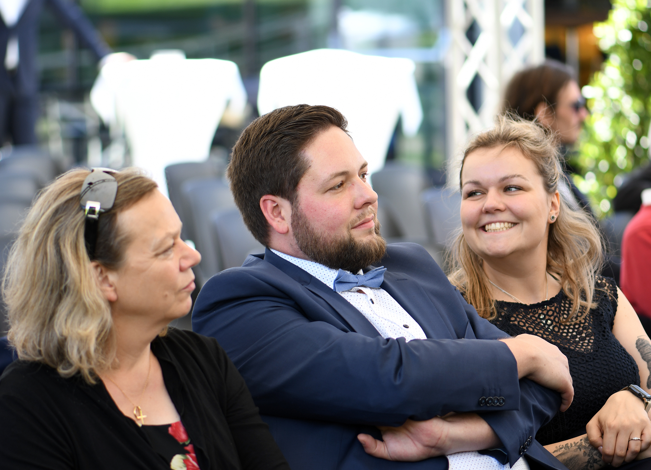 Glückliche Gesichter bei der akademischen Feier