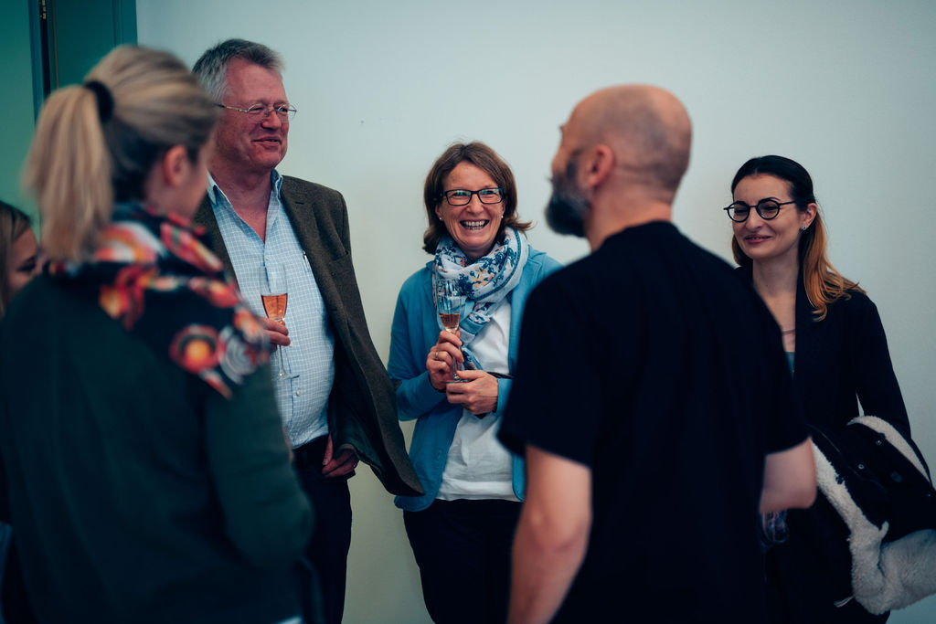 © Donau-Universität Krems, Walter Skokanitsch Das "Get togehter" nach der Veranstaltung.