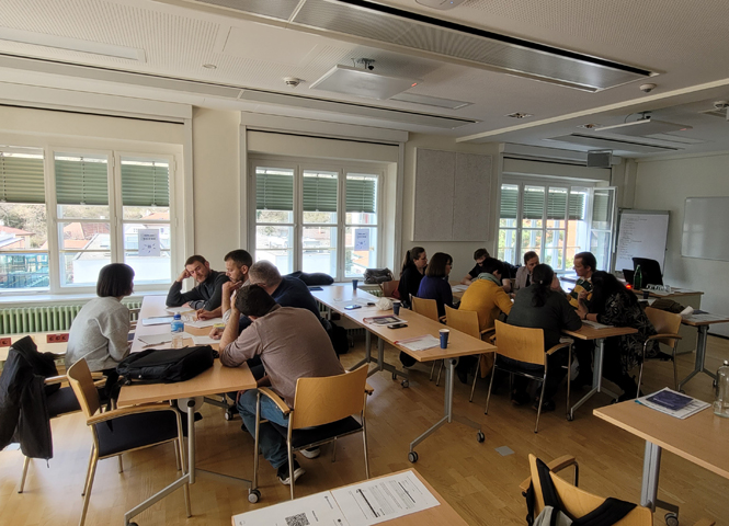 Team work in the seminar room