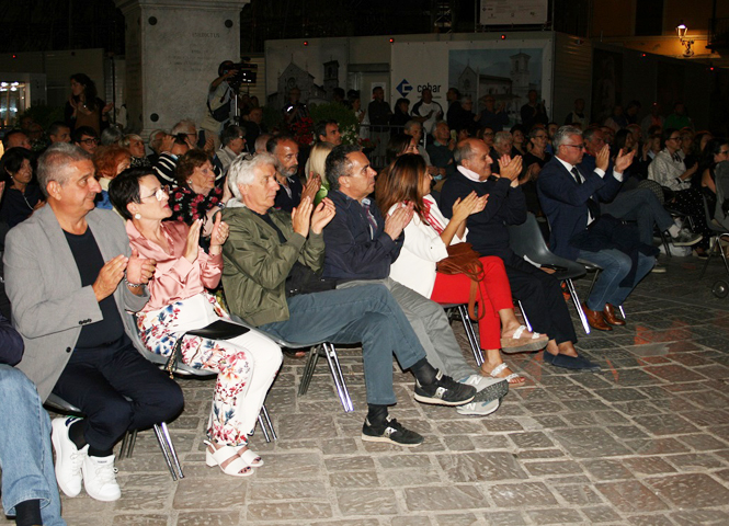 Konzertbesucher_innen in Norcia