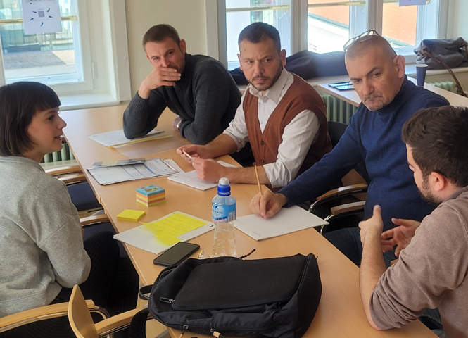 Team work in the seminar room