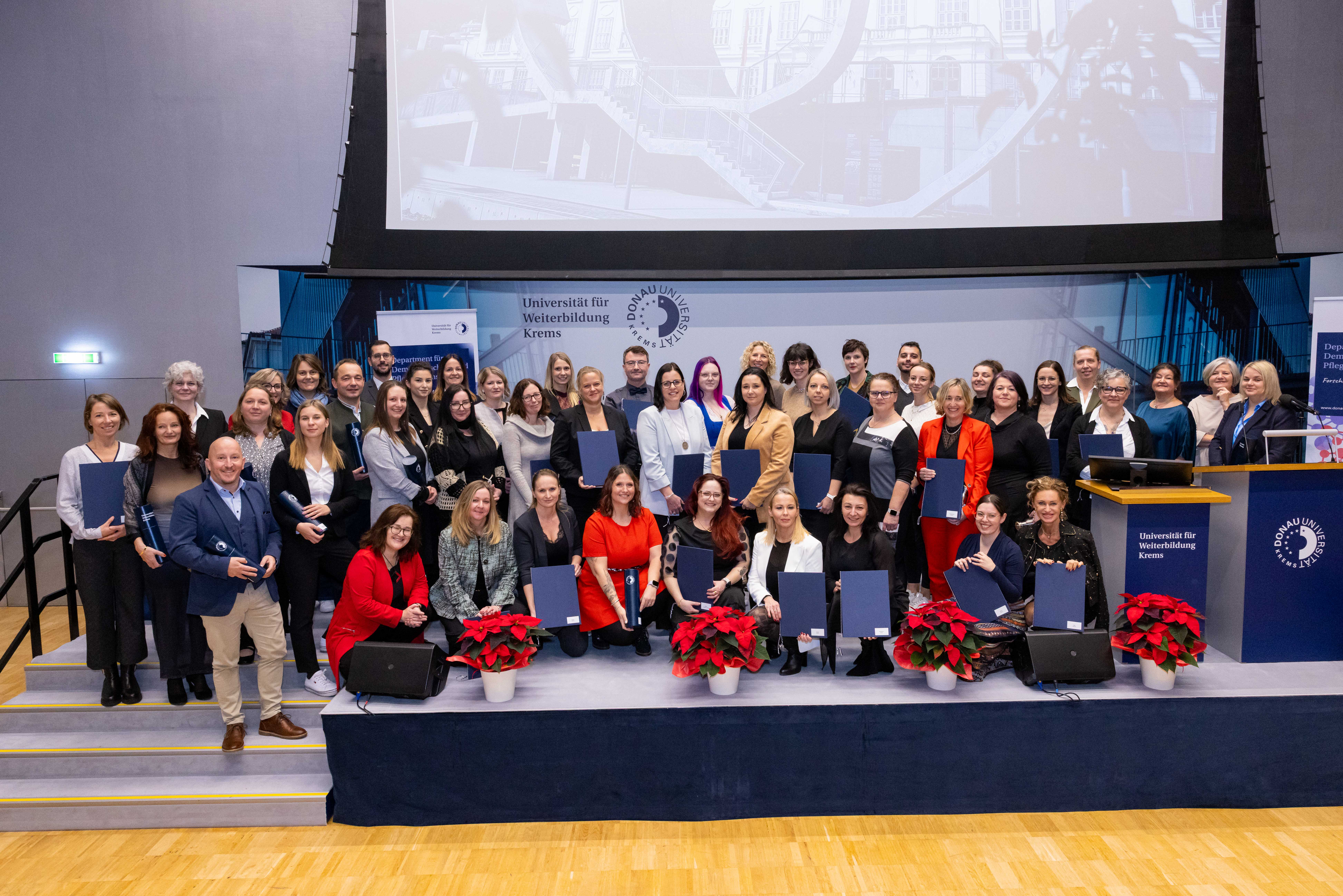 Gruppenfoto Absolvent_innen