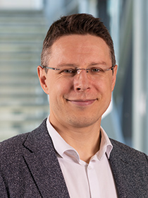 Daniel Varro