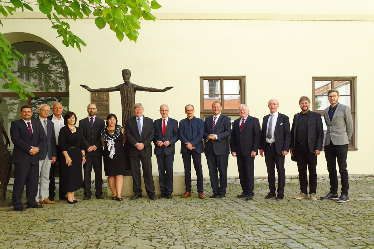 © Scola Telcz Scola Telcz