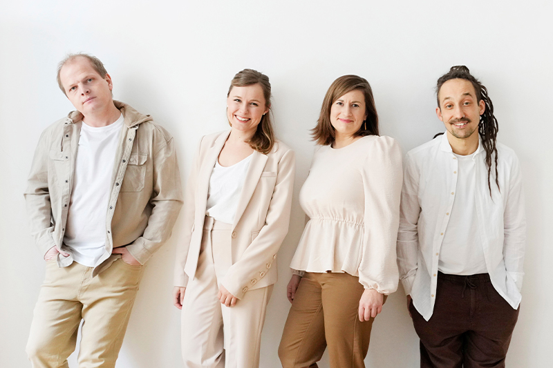 © Reinhard Winkler LALÁ