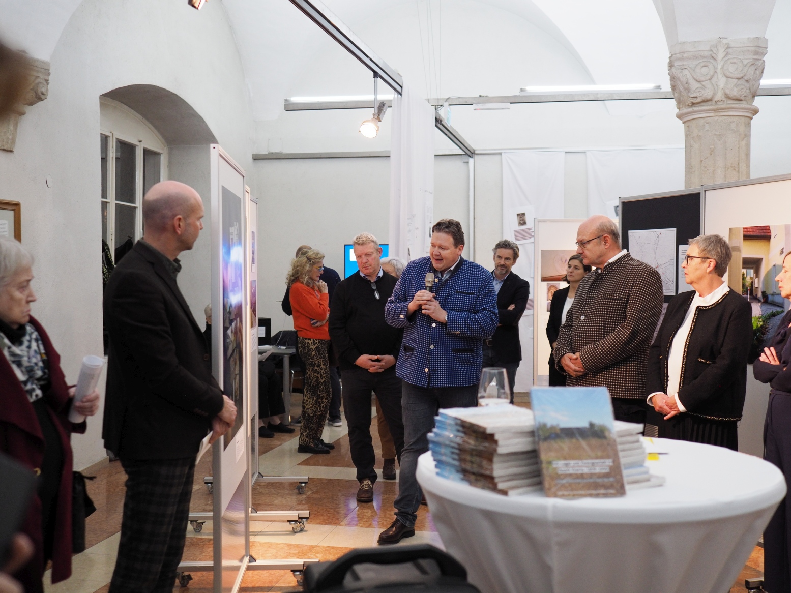 Ausstellung Mitten im Ort