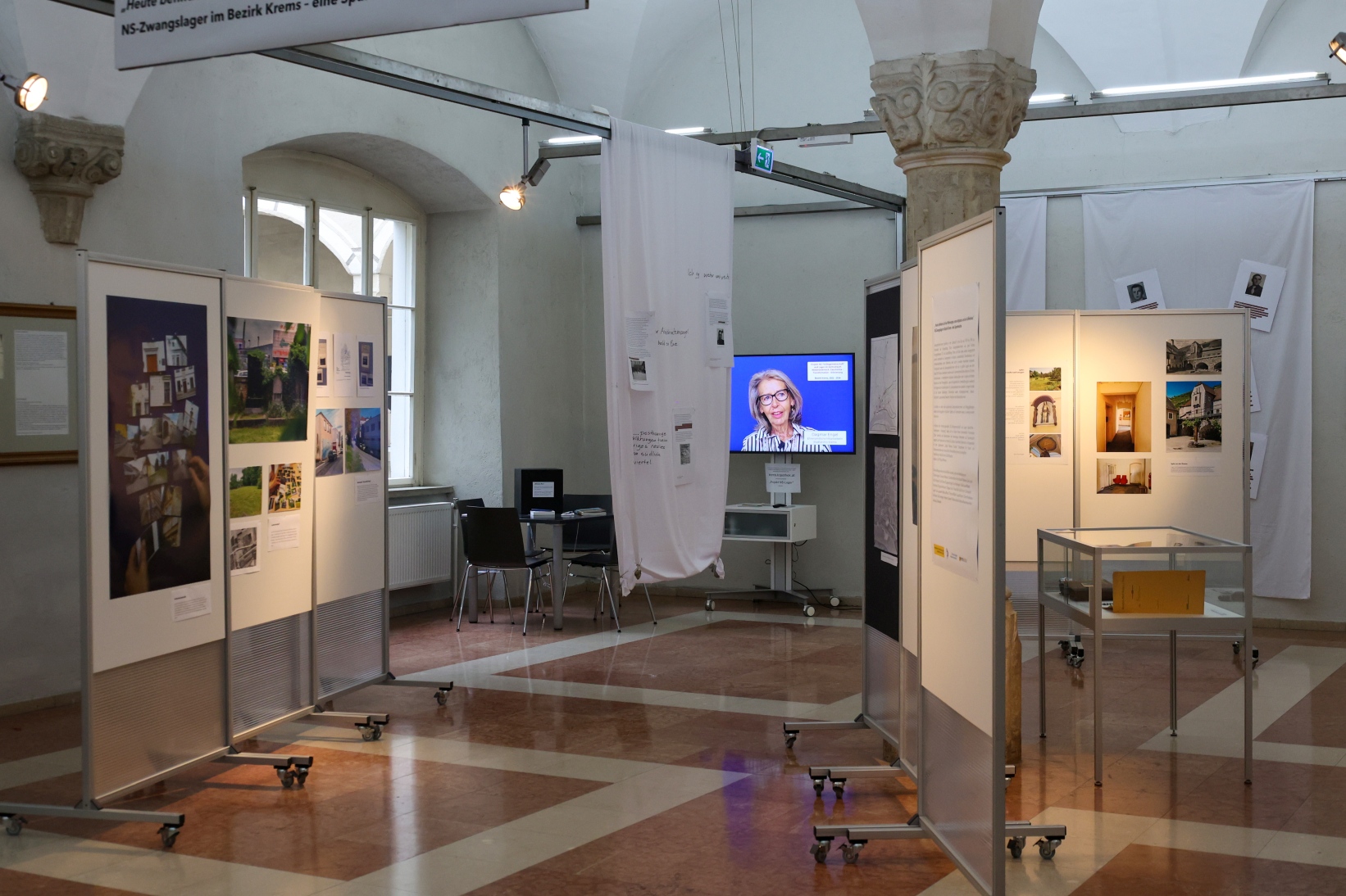 Ausstellung Mitten im Ort