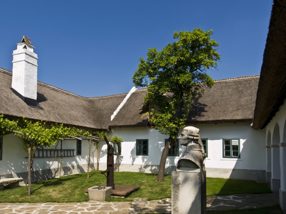 © Silvia Fembek Geburtshaus Haydn Hof Haydn Geburtshaus Hof