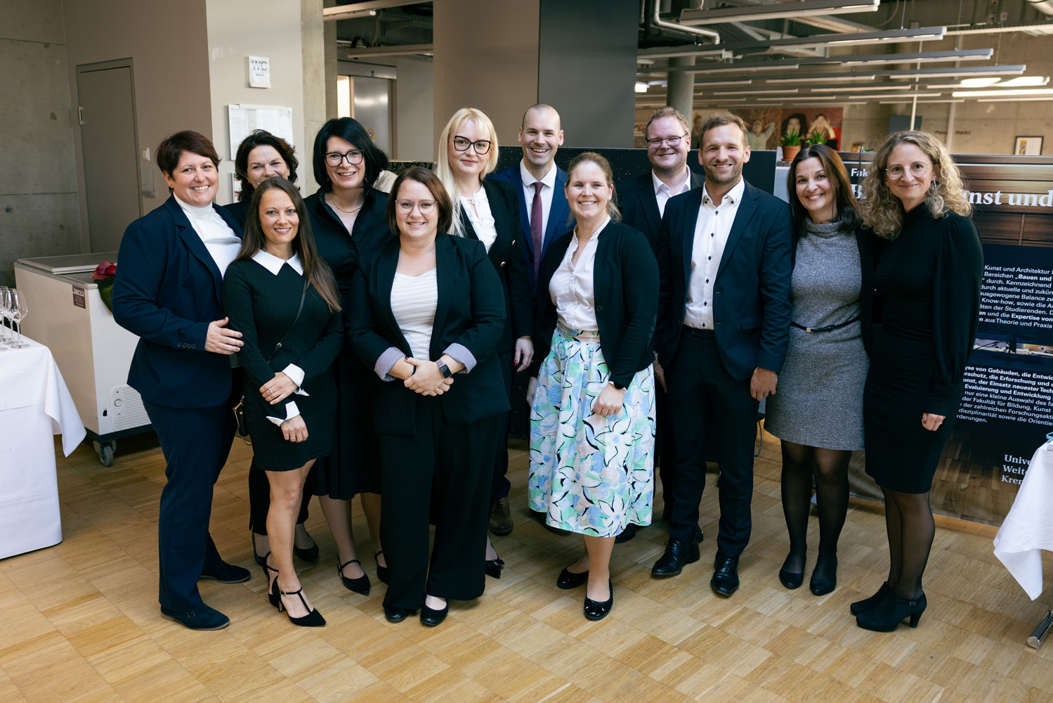 Erfolgreiche Absolventen sind gespannt auf die Graduierungsfeier