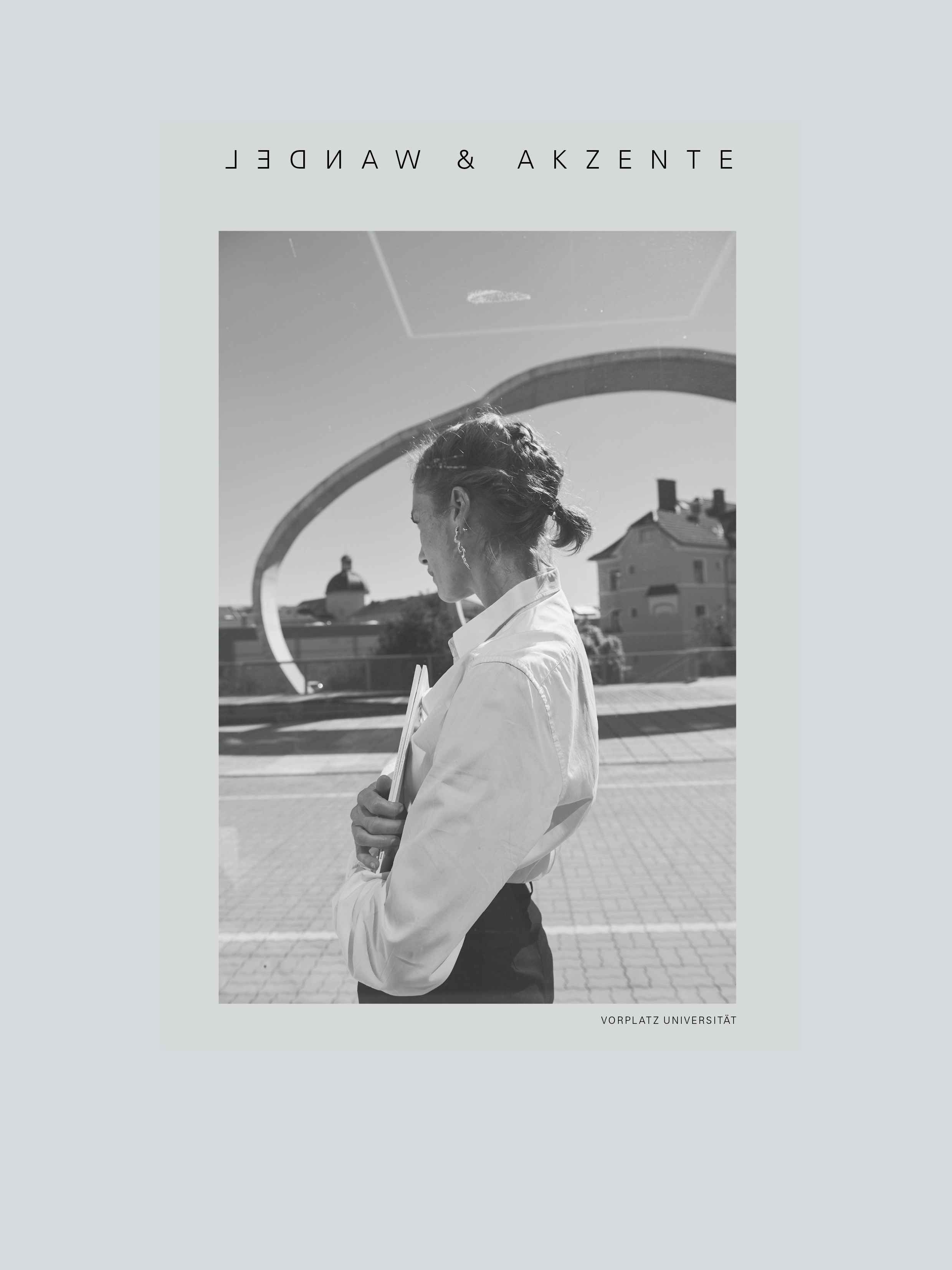 Bild 2 - VORPLATZ UNIVERSITÄT