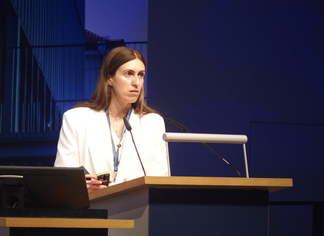 Vortragende auf der Bühne