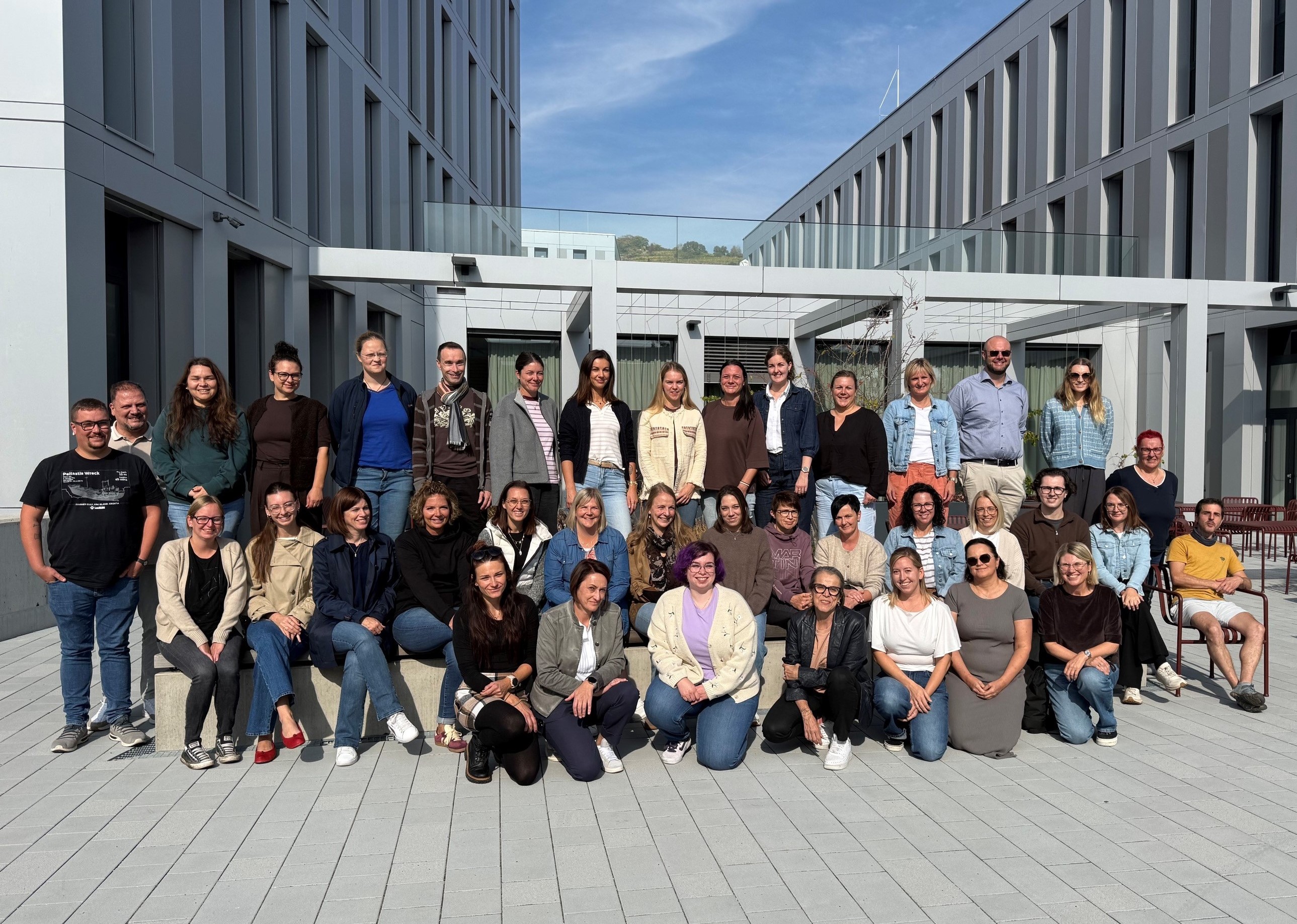 Studienstart - Gruppenfoto mit Studierenden