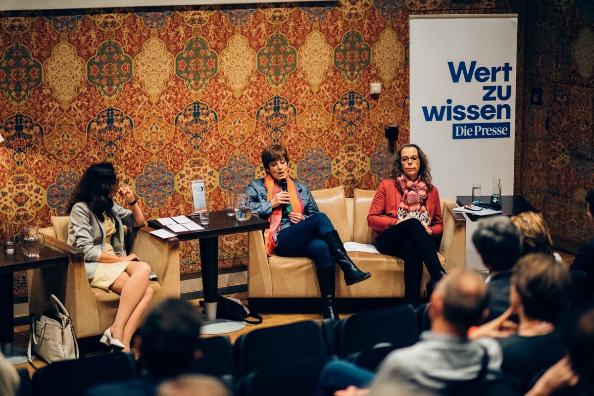 © Walter Skokanitsch Bluehour