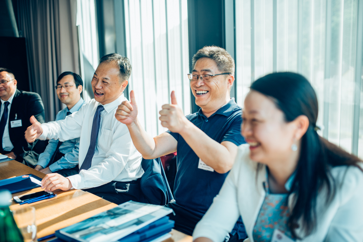 © Donau-Universität Krems/Walter Skokanitsch Zustimmende Delegation
