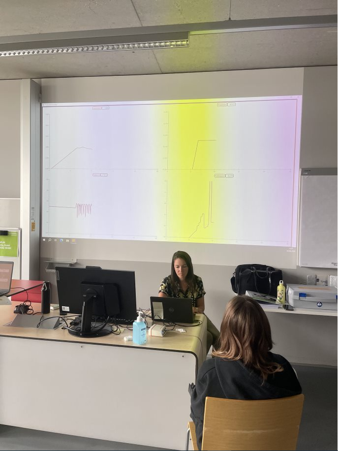 Teilnehmer*in bei Biofeedback